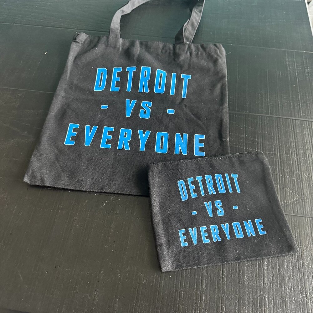 Detroit Lions Canvas  Detroit -VS- Everyone Tote Bag and Makeup Bag Combo
